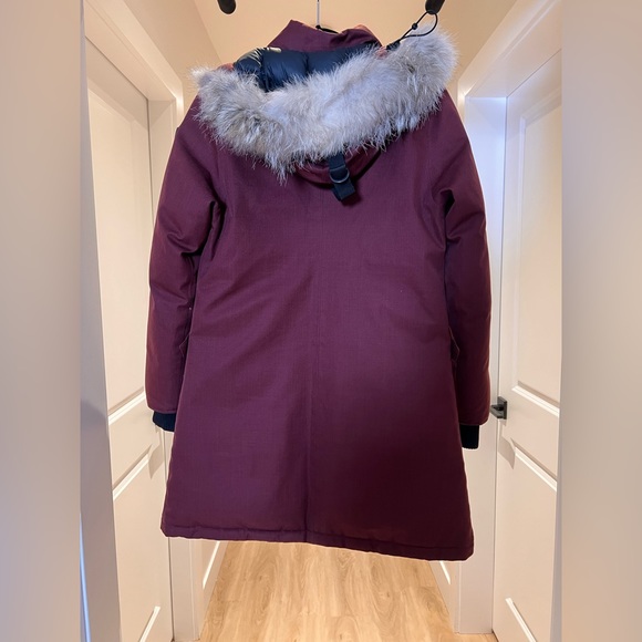 Nobis Merideth Long Thigh Premium Down Parka - Picture 3 of 7